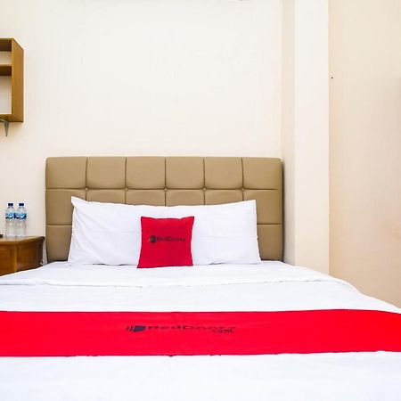 Reddoorz Syariah @ Griya Thamrin Manahan Solo المظهر الخارجي الصورة