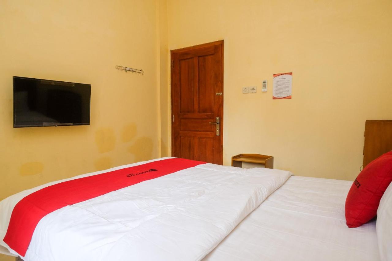Reddoorz Syariah @ Griya Thamrin Manahan Solo المظهر الخارجي الصورة