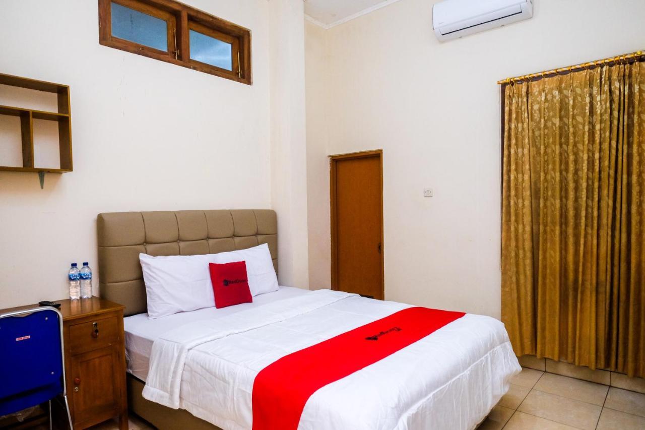 Reddoorz Syariah @ Griya Thamrin Manahan Solo المظهر الخارجي الصورة